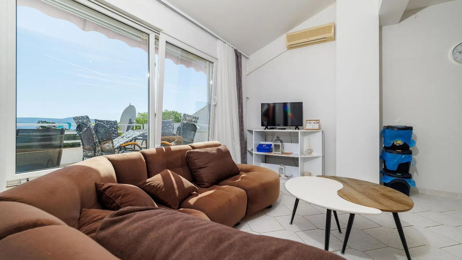Apartments Snjezana Novi Vinodolski 0*,  Croatia