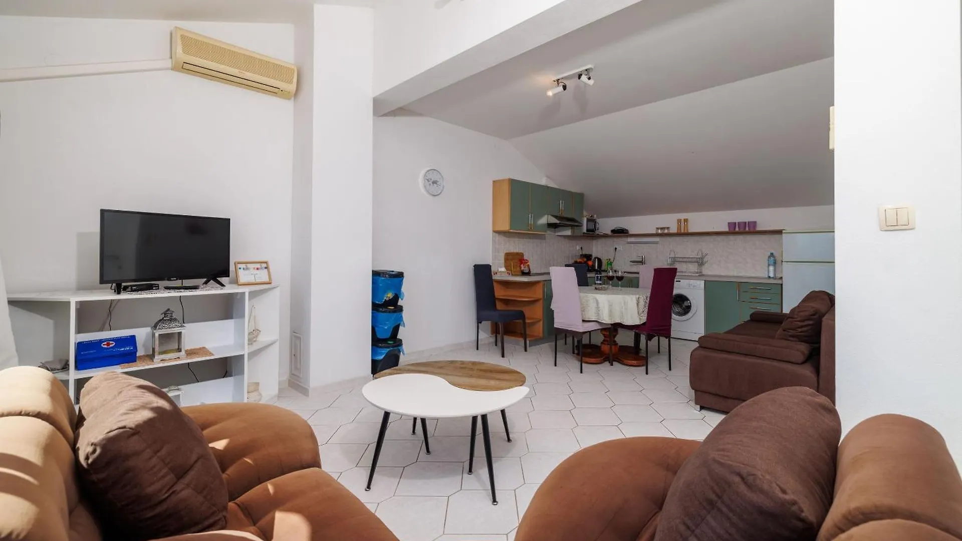 Apartments Snjezana Novi Vinodolski
