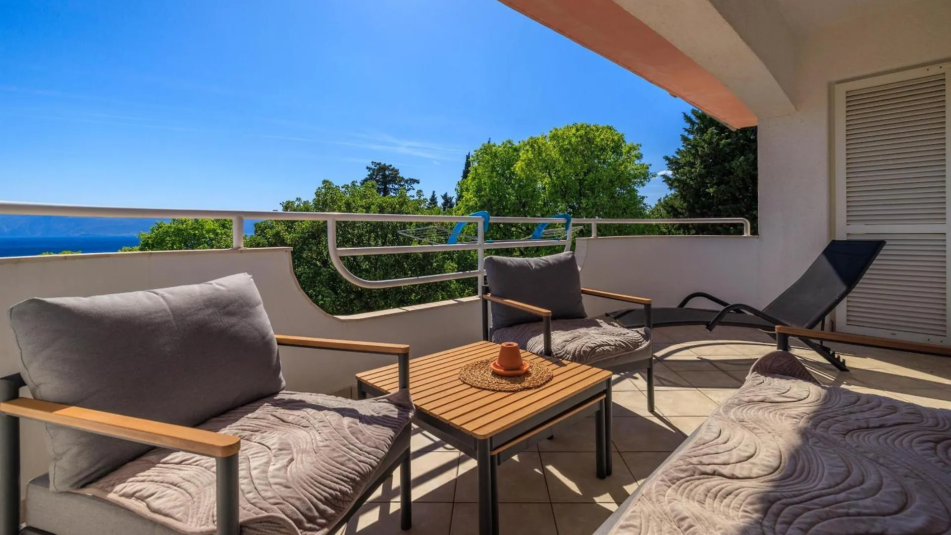 Apartments Snjezana Novi Vinodolski